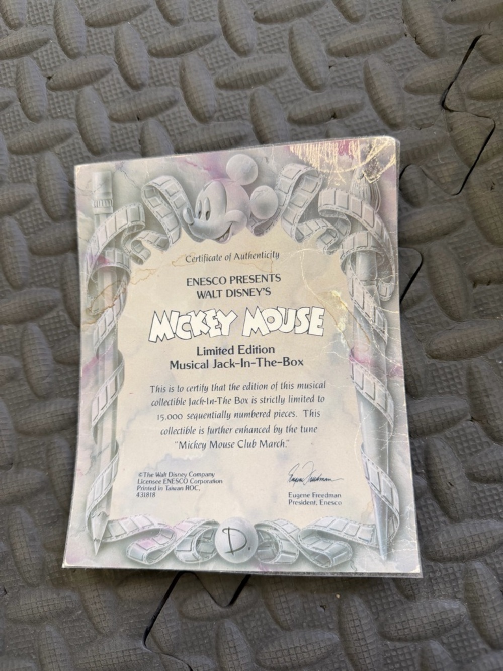 Walt Disney’s Mickey Mouse Limited Edition Musical Jack-In-The-Box - Picture 6 of 12